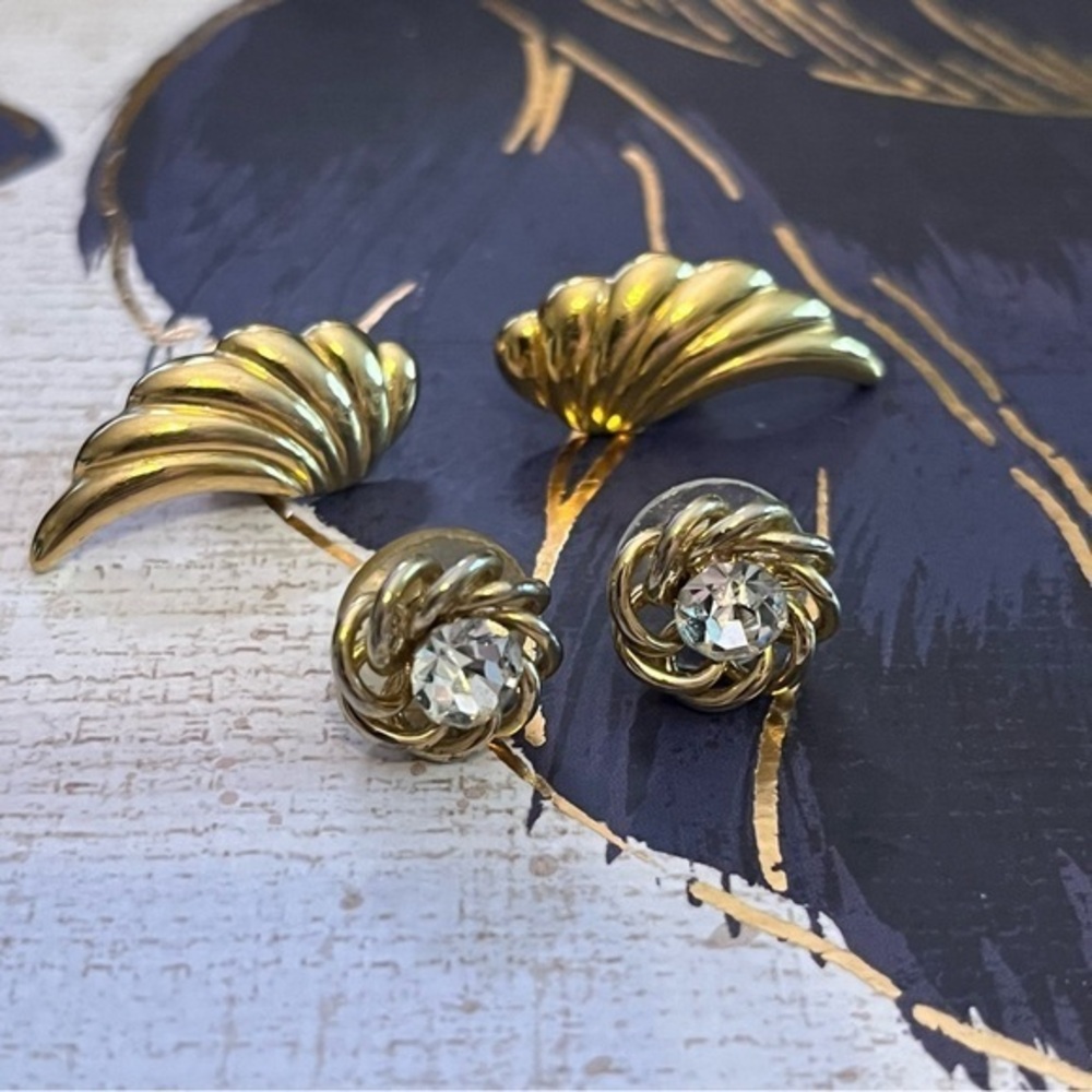 Vintage Gold Tone and Sparkling CZ Rhinestone Angel Wings Earrings Set of 2 A2